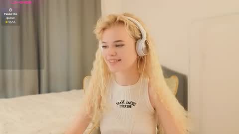 Alisha online show from 07-12-26, 01:35