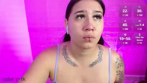 Snapshot of _hooly chatting on 01-30-25, 02:47 CATALINA G online show from 01-30-25, 02:47