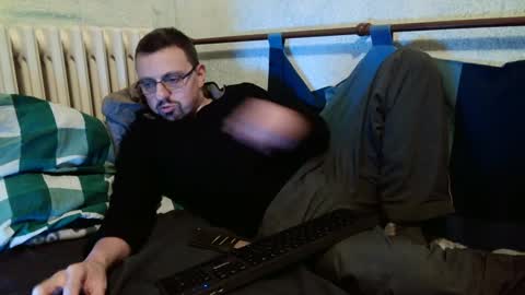 Manuel online show from 01-16-25, 11:37