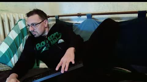 Manuel online show from 10-26-25, 11:16