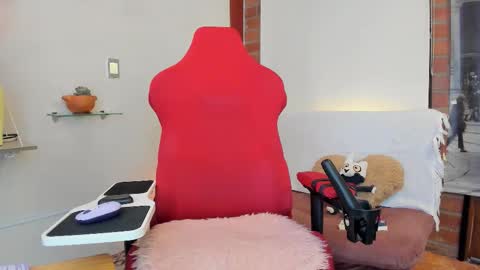 _hottie__ online show from 09-11-25, 04:18