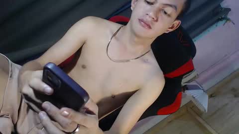 Snapshot of _hungry_cock_ chatting on 04-05-26, 10:23 AUSTINE online show from 04-05-26, 10:23