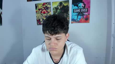 Snapshot of _ian_sweet chatting on 12-16-25, 07:19 ian online show from 12-16-25, 07:19