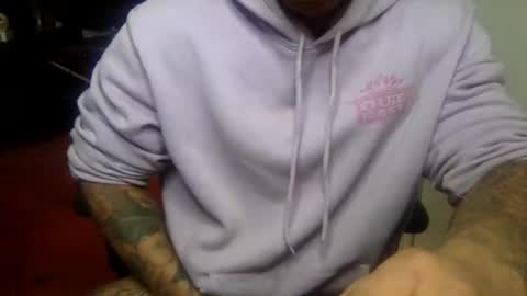 Snapshot of _infamous_ chatting on 01-09-25, 03:34 Tatted34 aka PimpDaddy SlickDick online show from 01-09-25, 03:34