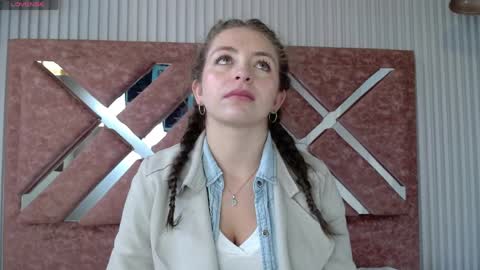 Isa online show from 03-29-26, 12:49