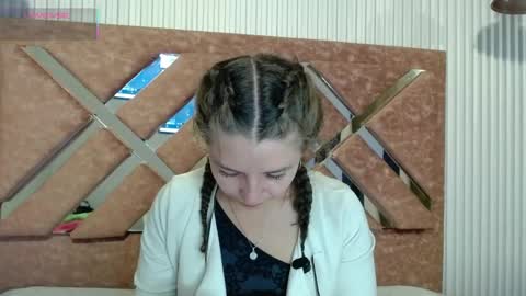 Snapshot of _isaabellaa chatting on 05-04-26, 12:34 Isa online show from 05-04-26, 12:34