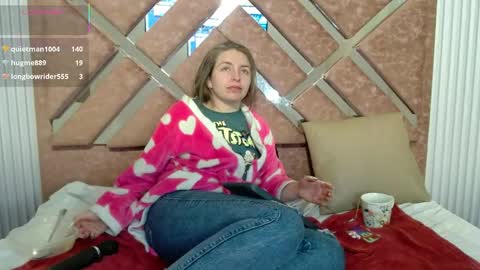 Snapshot of _isaabellaa chatting on 05-11-26, 04:04 Isa online show from 05-11-26, 04:04