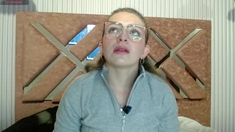 Snapshot of _isaabellaa chatting on 05-31-26, 11:06 Isa online show from 05-31-26, 11:06