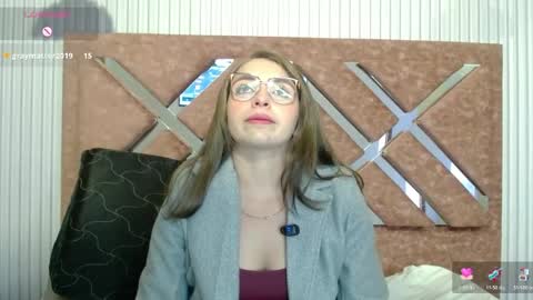 Snapshot of _isaabellaa chatting on 06-04-26, 01:39 Isa online show from 06-04-26, 01:39