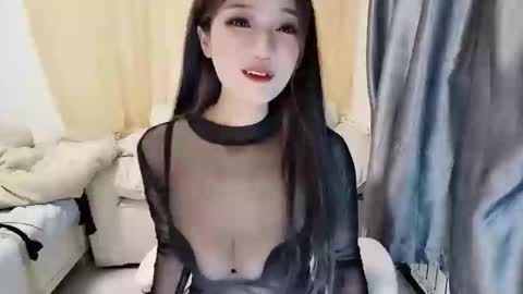 Snapshot of _iuiu_ chatting on 01-08-25, 02:56 UU online show from 01-08-25, 02:56