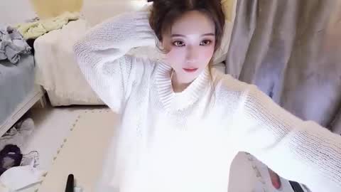 Snapshot of _iuiu_ chatting on 02-10-25, 04:58 UU online show from 02-10-25, 04:58