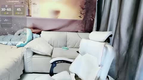 Snapshot of _iuiu_ chatting on 09-09-25, 11:32 UU online show from 09-09-25, 11:32