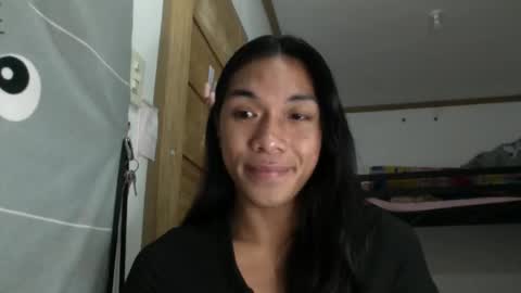 Snapshot of _iwantyourx chatting on 09-11-25, 04:18 KIA online show from 09-11-25, 04:18