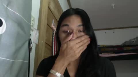 Snapshot of _iwantyourx chatting on 09-12-25, 07:52 KIA online show from 09-12-25, 07:52