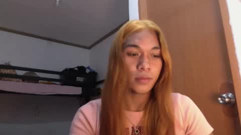 Snapshot of _iwantyourx chatting on 10-04-25, 05:05 KIA online show from 10-04-25, 05:05