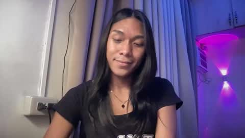 Snapshot of _iwantyourx chatting on 03-19-26, 04:22 KIA online show from 03-19-26, 04:22