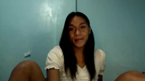 Snapshot of _iwantyourx chatting on 05-20-26, 11:11 KIA online show from 05-20-26, 11:11