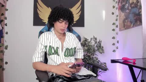 Snapshot of _jaay77 chatting on 12-04-24, 09:13 Jay online show from 12-04-24, 09:13