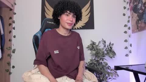 Snapshot of _jaay77 chatting on 12-06-24, 01:18 Jay online show from 12-06-24, 01:18