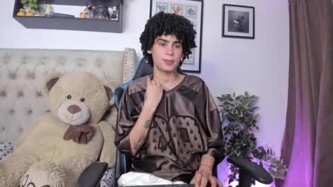 Snapshot of _jaay77 chatting on 12-12-24, 12:48 Jay online show from 12-12-24, 12:48