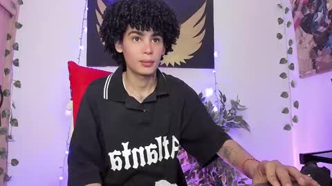 Snapshot of _jaay77 chatting on 12-17-24, 04:01 Jay online show from 12-17-24, 04:01