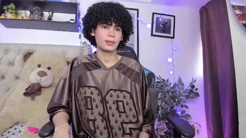 Snapshot of _jaay77 chatting on 12-17-24, 07:04 Jay online show from 12-17-24, 07:04