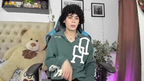 Snapshot of _jaay77 chatting on 12-21-24, 06:34 Jay online show from 12-21-24, 06:34