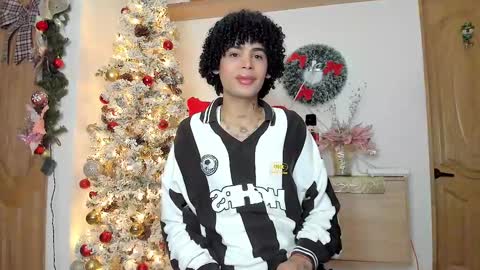 Snapshot of _jaay77 chatting on 01-02-25, 12:13 Jay online show from 01-02-25, 12:13