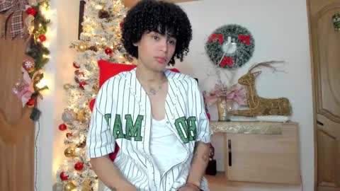 Snapshot of _jaay77 chatting on 01-03-25, 05:10 Jay online show from 01-03-25, 05:10