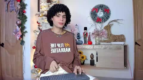 Snapshot of _jaay77 chatting on 01-04-25, 03:50 Jay online show from 01-04-25, 03:50