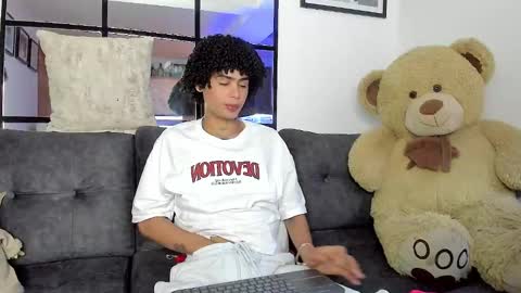 Snapshot of _jaay77 chatting on 01-15-25, 07:12 Jay online show from 01-15-25, 07:12