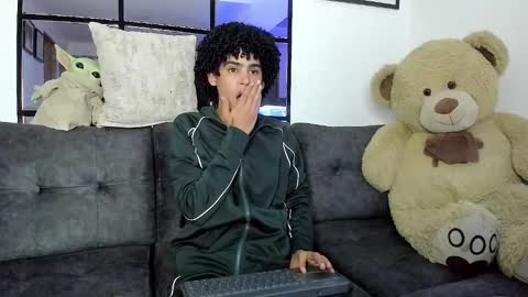 Snapshot of _jaay77 chatting on 01-17-25, 01:04 Jay online show from 01-17-25, 01:04