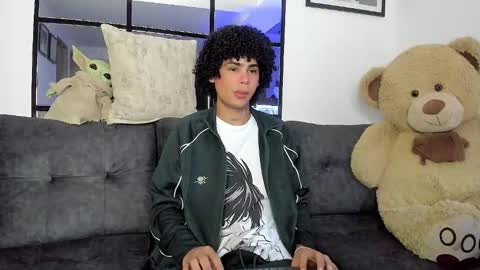 Snapshot of _jaay77 chatting on 01-17-25, 05:19 Jay online show from 01-17-25, 05:19