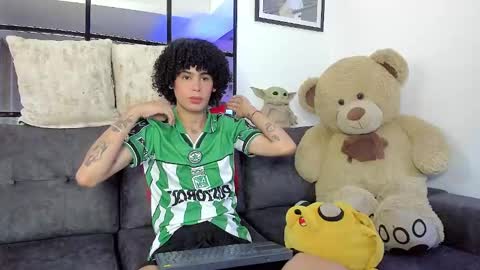 Snapshot of _jaay77 chatting on 01-19-25, 06:21 Jay online show from 01-19-25, 06:21