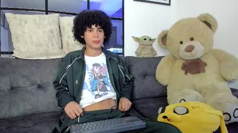 Snapshot of _jaay77 chatting on 01-19-25, 10:49 Jay online show from 01-19-25, 10:49