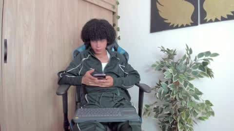 Snapshot of _jaay77 chatting on 01-22-25, 09:54 Jay online show from 01-22-25, 09:54