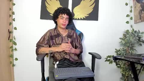 Snapshot of _jaay77 chatting on 02-02-25, 01:12 Jay online show from 02-02-25, 01:12