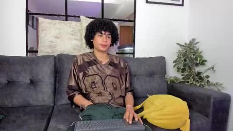 Snapshot of _jaay77 chatting on 02-07-25, 08:42 Jay online show from 02-07-25, 08:42