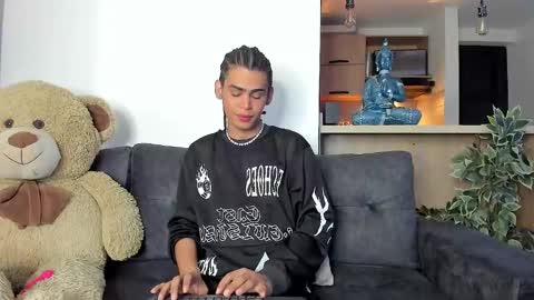 Snapshot of _jaay77 chatting on 02-26-25, 10:20 Jay online show from 02-26-25, 10:20