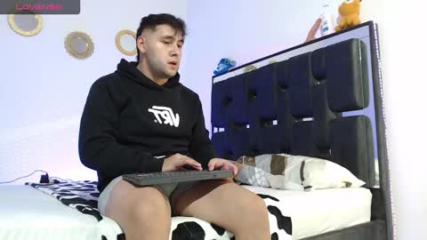 JHOSSUA  VALERIO online show from 02-08-26, 10:57