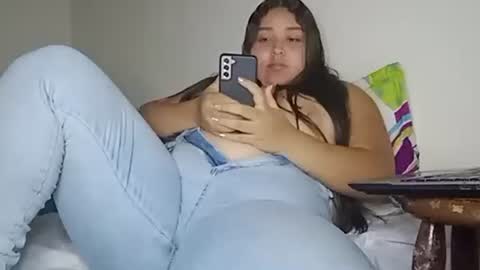 Snapshot of _jleniffer_ chatting on 10-28-25, 06:50 Jeniffer online show from 10-28-25, 06:50