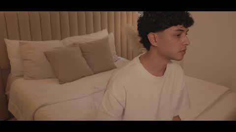 Snapshot of _johan chatting on 03-06-25, 10:36 Johan online show from 03-06-25, 10:36