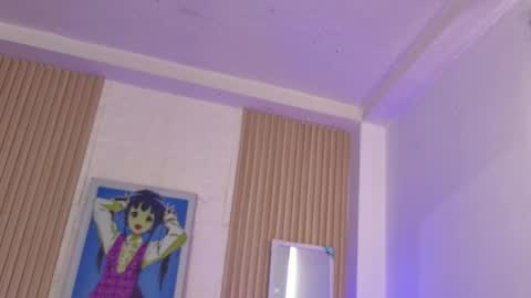 Mia online show from 03-06-26, 04:25