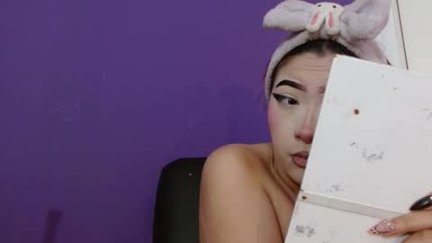 Mia online show from 03-11-26, 12:55