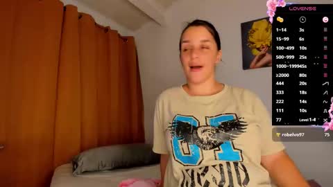 Snapshot of _juliethsexy_ chatting on 09-23-25, 08:28 Julieth  online show from 09-23-25, 08:28