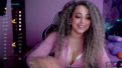 _just_a_queen_3 online show from 01-13-25, 07:53