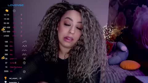 _just_a_queen_3 online show from 02-21-25, 05:42