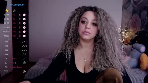 _just_a_queen_3 online show from 03-12-25, 07:46