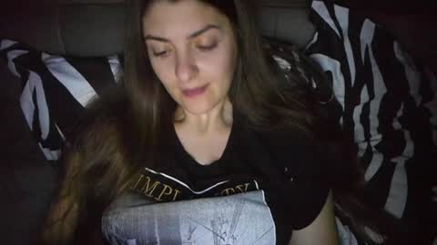 _just_a_simple_girl online show from 12-09-24, 04:15