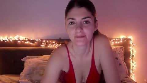 _just_a_simple_girl online show from 11-24-25, 02:39